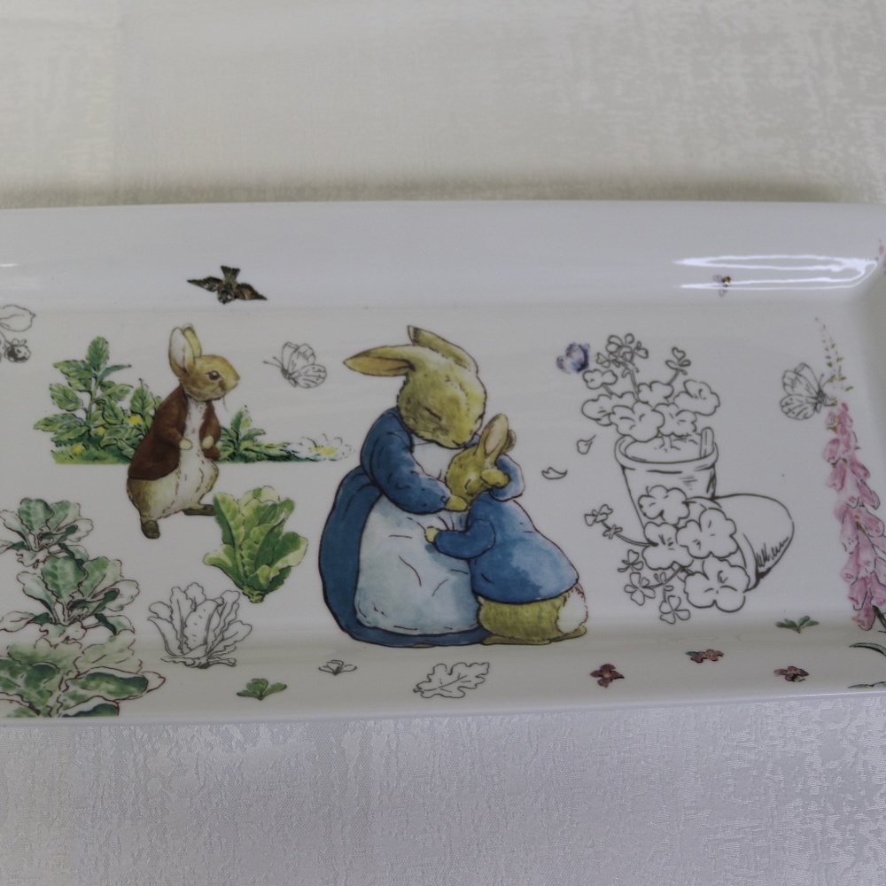 BEATRIX POTTER PETER BUNNY RABBIT EASTER RECTANGULAR SERVING PLATTER - NEW